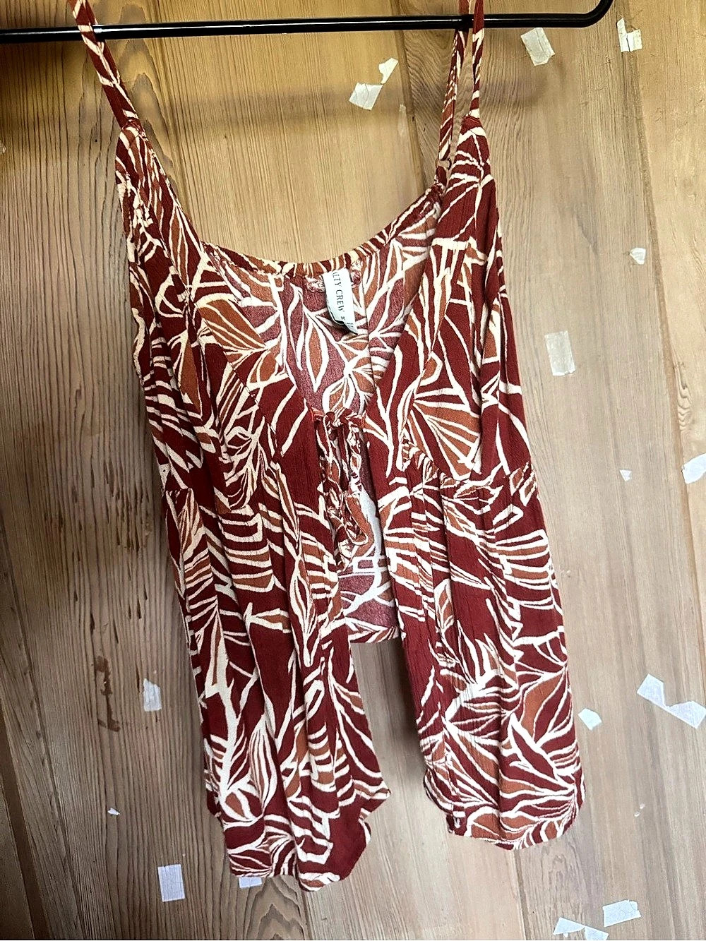 SALT Y CREW Women's Abstract Leaf Tank Top Red & White Size Medium